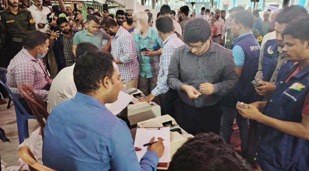 শাহজালালের মাজারের দানবাক্সে এবার পাওয়া গেল ৪৭ লক্ষাধিক টাকা