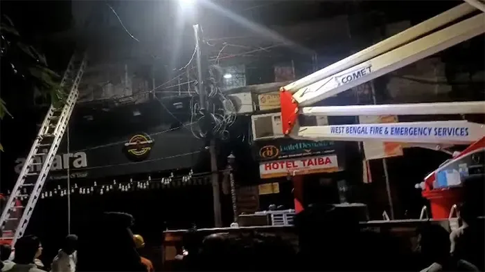 কলকাতায় হোটেলে ভয়াবহ আগুন, নিহত ৯ জনই বাংলাদেশি, প্রাণহানি বৃদ্ধির আশঙ্কা